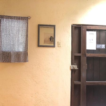 Отель Hospedaje Basico El Jaguar Антигуа-Гватемала Экстерьер фото